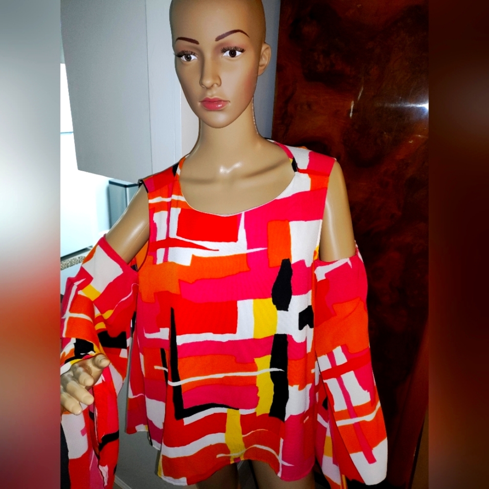 Brand new plus size top with sexy open shoulders